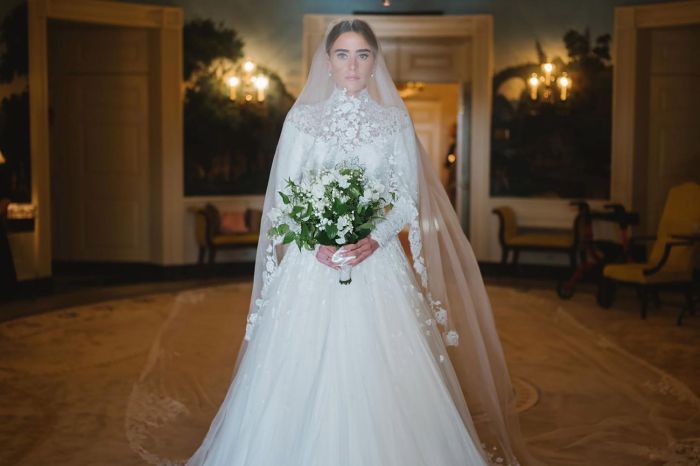 Casa blanca wedding dress