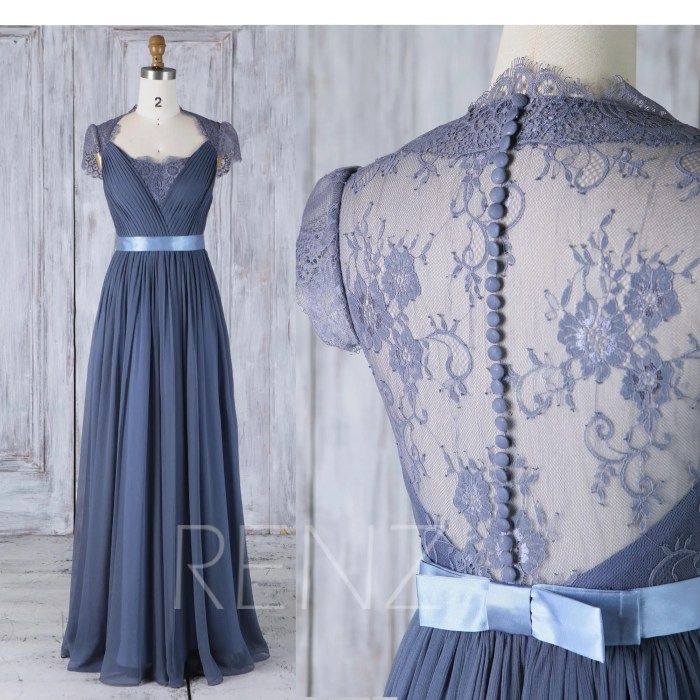 Navy dress for a wedding