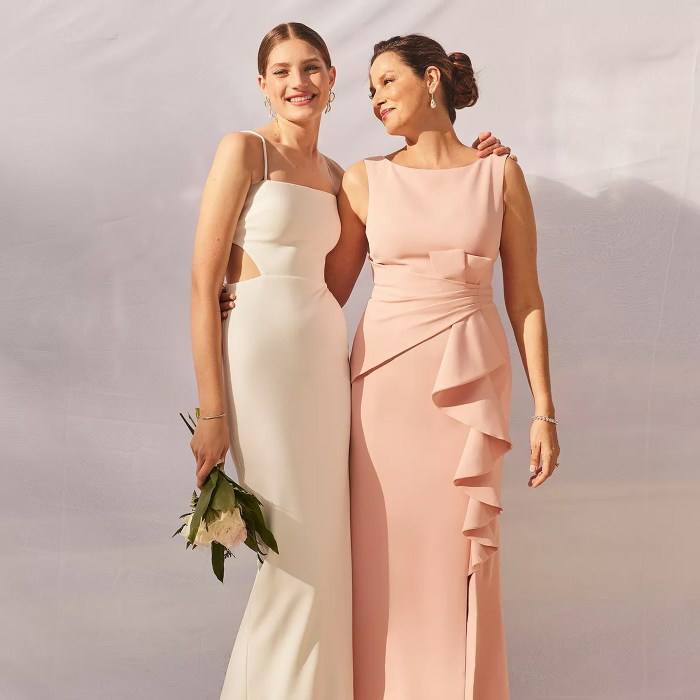 Mother daughter dresses wedding